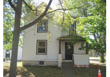 1724 W 3rd St, Dixon, IL 61021 
