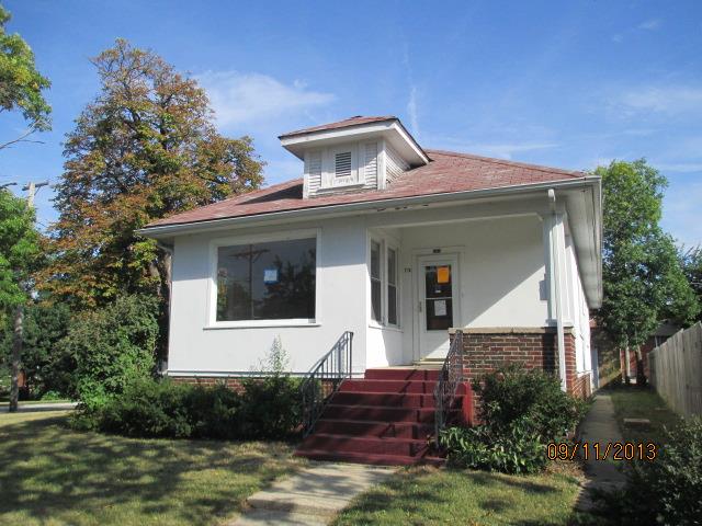 718 16th St, North Chicago, IL 60064 