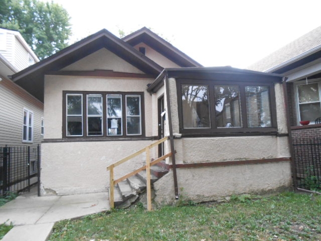 5437 W Haddon Ave, Chicago, IL 60651 