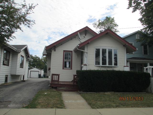405 S Jackson St, Waukegan, IL 60085 