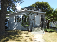 732 W Pacific Ave, Waukegan, IL 60085 