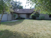 315 Briar Cliff St SW, Poplar Grove, IL 61065 