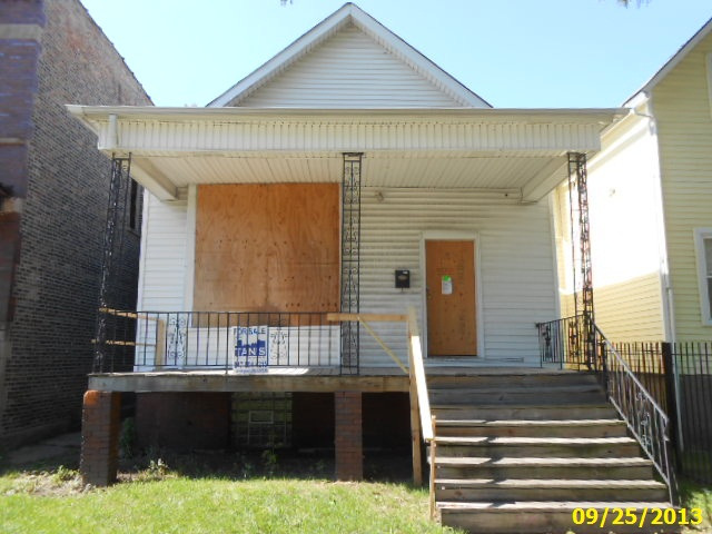 5532 S Green Street, Chicago, IL 60621 