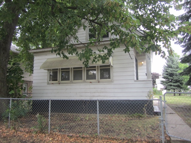 1106 14th St, North Chicago, IL 60064 