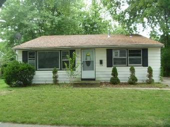 385 Tee Ln, Carpentersville, IL 60110 