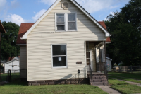 2437 E 24th St, Granite City, IL 62040 