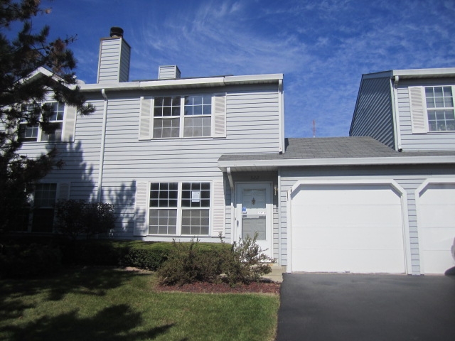 522 Meadow Hill Ln, Round Lake Beach, IL 60073 