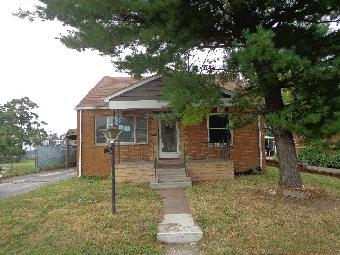 1540 6th St, Madison, IL 62060 