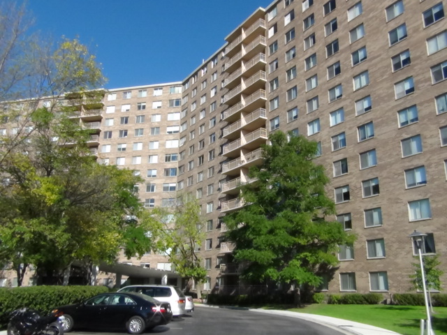 7141 North Kedzie Avenue 1404, Chicago, IL 60645 