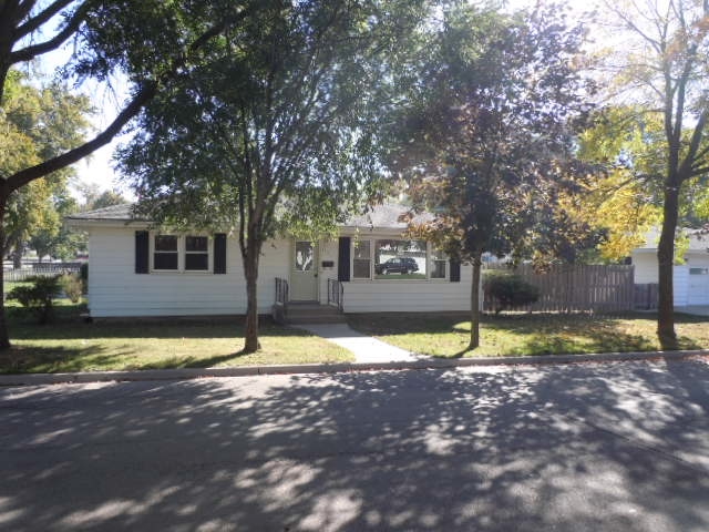 603 Weyrauch St, West Chicago, IL 60185 