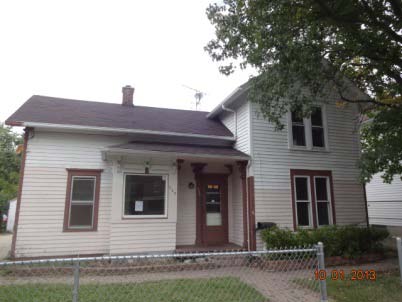 530 Hoyles Ave, Aurora, IL 60505 