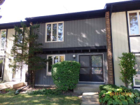 10 Dumbarton Oak P, Elgin, IL 60123 