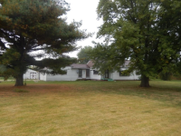 5228 W Washington St, Colona, IL 61241 