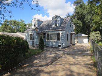 1911 Hulin St, Rockford, IL 61102 