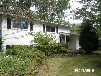 324 Willow Rd, Wauconda, IL 60084 