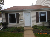 2215 Dorchester Ct, Schaumburg, IL 60194 