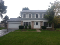 615 Country Trail Ct, Island Lake, IL 60042 