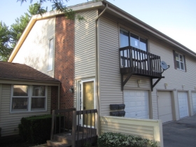 331 Hampton Ct Unit #D, Bloomingdale, IL 60108 
