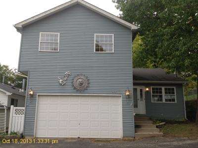 34 E Oak St, Fox Lake, IL 60020 