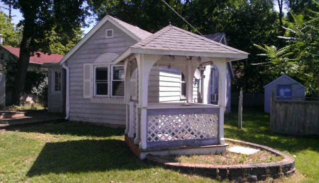 631 N Rockford Ave, Rockford, IL 61107 