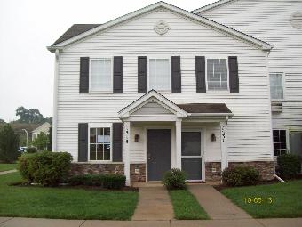 1515 Silverstone Dr, Carpentersville, IL 60110 