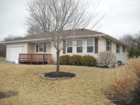 407 McGrew Drive, Avon, IL 61415 