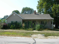 306 NW Main, Hopedale, IL 61747 