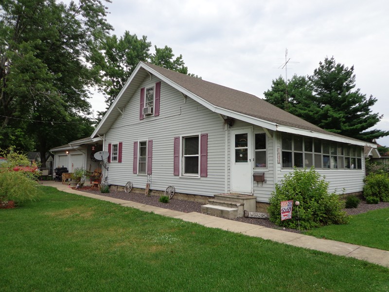 1422 Ohio, Windsor-S, IL 61957 