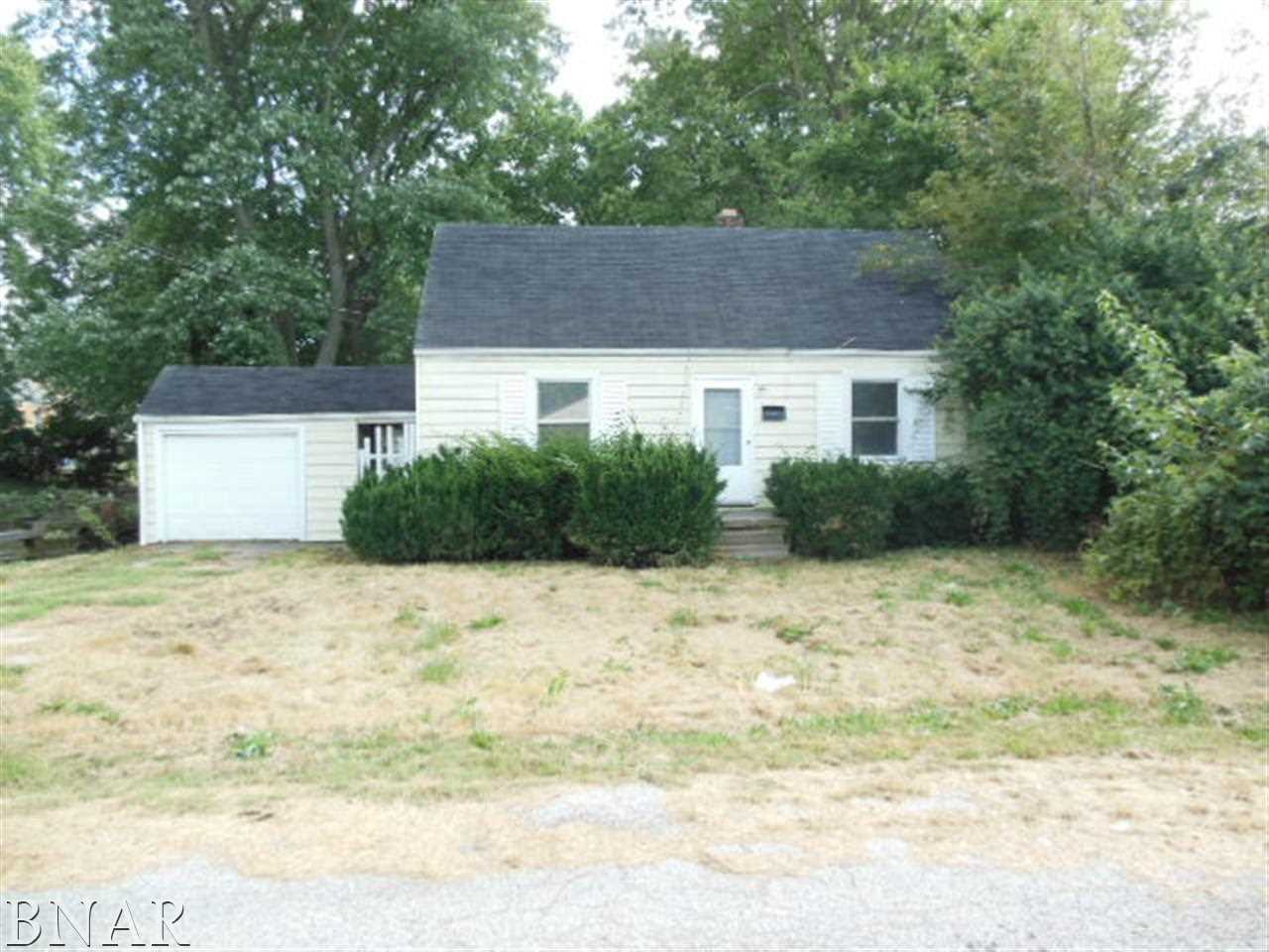 647 W Hay, Decatur, IL 62526 