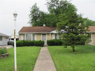 8742 S Kostner Ave, Hometown, IL 60456 