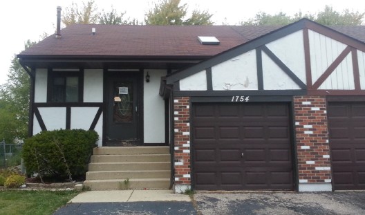 1754 Howe Ln, Hanover Park, IL 60133 