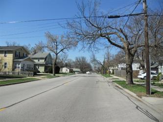 411 Ashland Ave, Aurora, IL 60505 