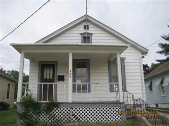 484 N Street, Elgin, IL 60120 