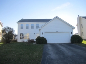 2345 N Greystone Dr, Round Lake Beach, IL 60073 