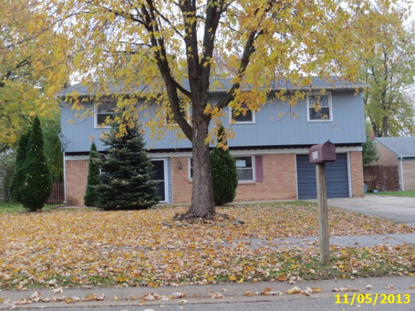 202 Seabury Rd, Bolingbrook, IL 60440 