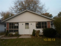 1812 Joanna Ave, Zion, IL 60099 