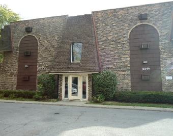 18340 Glen Oak Ave #2H, Lansing, IL 60438 