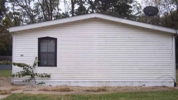 3132 Manchester, Peoria, IL 61604 