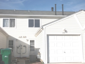 494 Meadow Green Ln, Round Lake Beach, IL 60073 