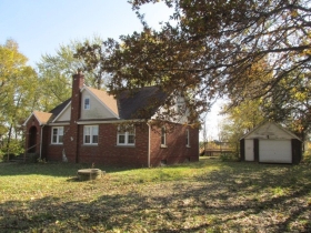 3010 Poplar Street, Highland, IL 62249 