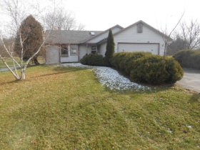 300 Lamplighter Loop SE, Poplar Grove, IL 61065 