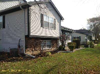 335 Cherrywood Ct, Vernon Hills, IL 60061 