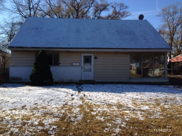 47 Apple Ln, Park Forest, IL 60466 