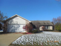 563 S Poplar St, Manteno, IL 60950 