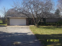 2s782 S Raddant Rd, Batavia, IL 60510 