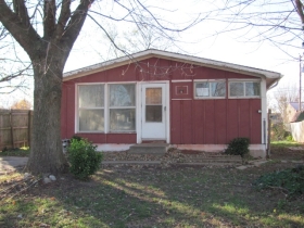 407 Pennsylvania Avenue, South Roxana, IL 62087 