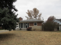 814 Amherst Drive, East Alton, IL 62024 