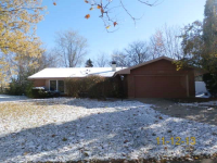 2s611 Ashley Dr, Glen Ellyn, IL 60137 