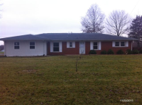 18 Harmon Drive, Lebanon, IL 62254 