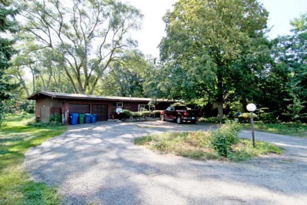 1S759 Park Blvc, Glen Ellyn, IL 60137 